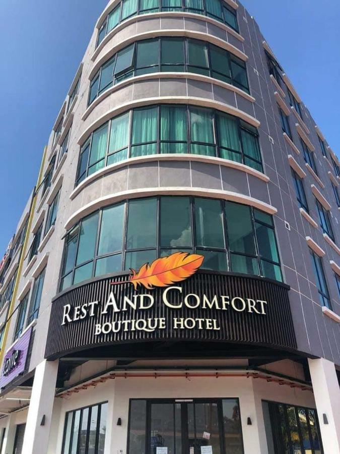 Rest And Comfort Boutique Hotel Kuala Terengganu Bagian luar foto