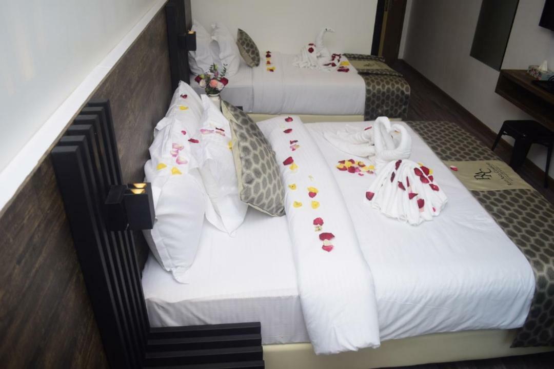 Rest And Comfort Boutique Hotel Kuala Terengganu Bagian luar foto
