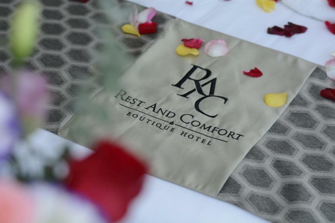 Rest And Comfort Boutique Hotel Kuala Terengganu Bagian luar foto